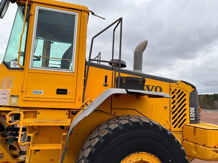 volvo-l120e-image-19