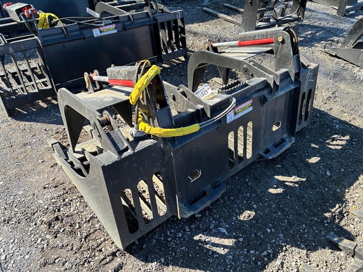 wildcat-72"-heavy-duty-skid-steer-skeleton-grapple-image-2