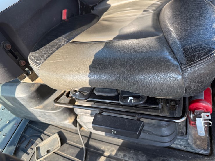 2015-apache-as720-image-104