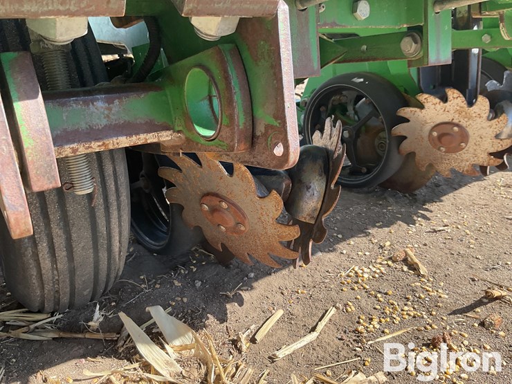 2014-john-deere-1720-image-17