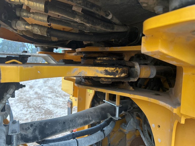 2019-volvo-l90h-image-34