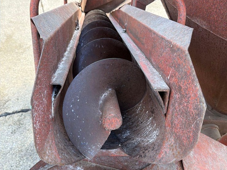 farmhand-feedmaster-grinder-mixer-image-17