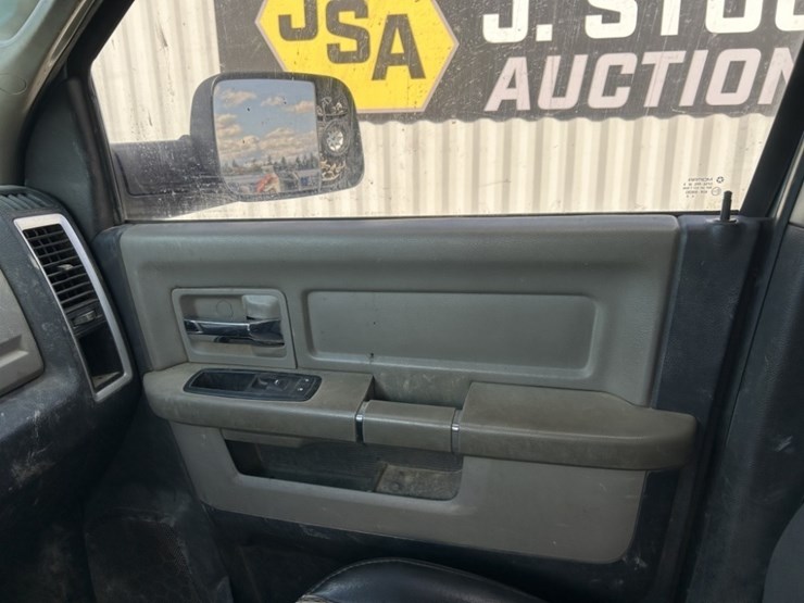 2010-dodge-ram-3500-image-20