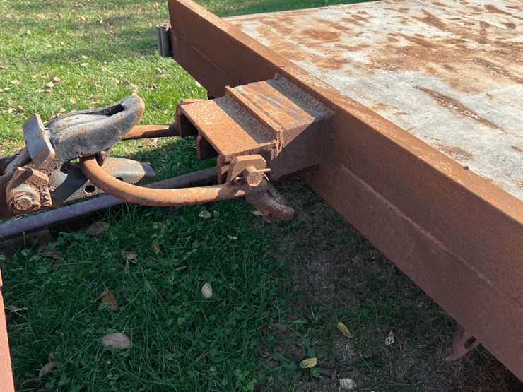 set-of-3-flat-cars-image-32