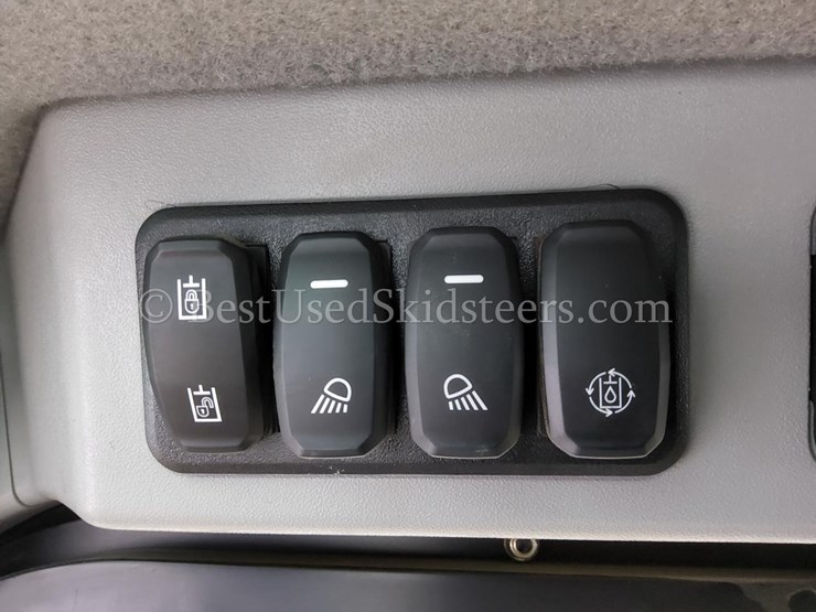 2024-caterpillar-259d3-image-22