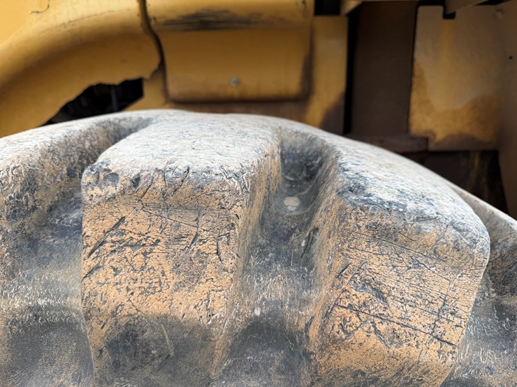 2005-caterpillar-930g-image-83