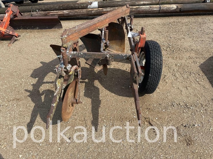 1842---3-btm-fast-hitch-plow-image-2