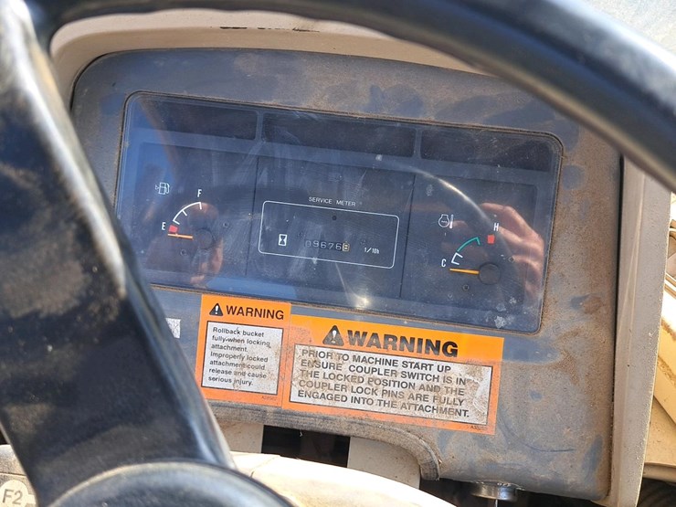 2001-deere-244h-image-18