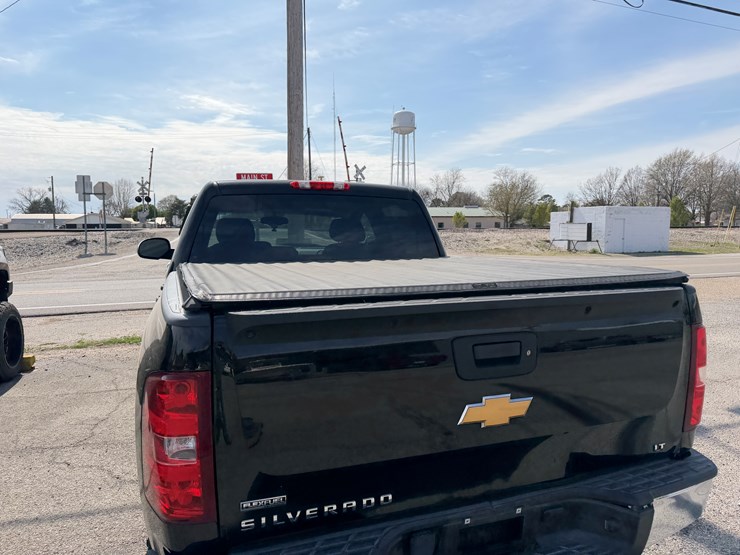 2012-chevrolet-silverado-1500-image-17
