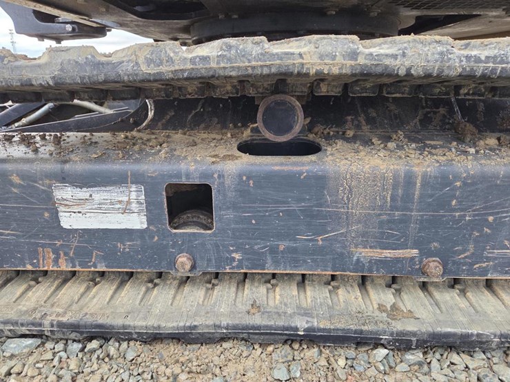 2020-deere-26g-image-57