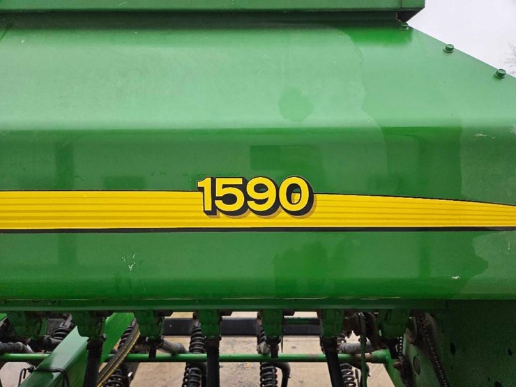 john-deere-1590-image-17