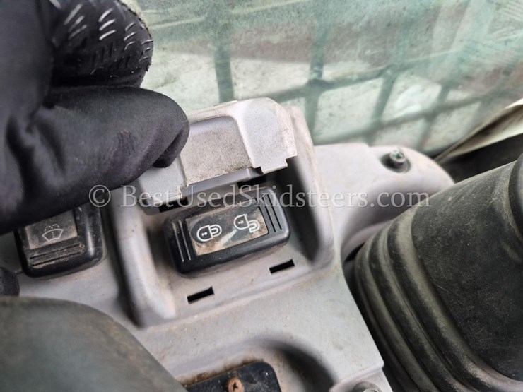 2023-kubota-svl97-2-image-15