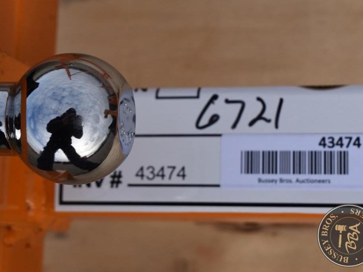 caterpillar-12-image-4