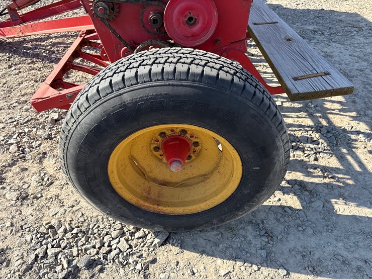 massey-ferguson-33-image-9