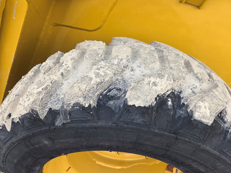 massey-ferguson-8-image-50