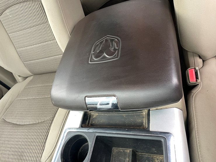 2011-dodge-ram-2500-image-44