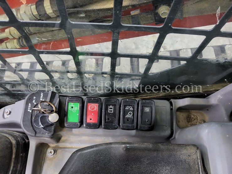 2020-kubota-svl65-2-image-25