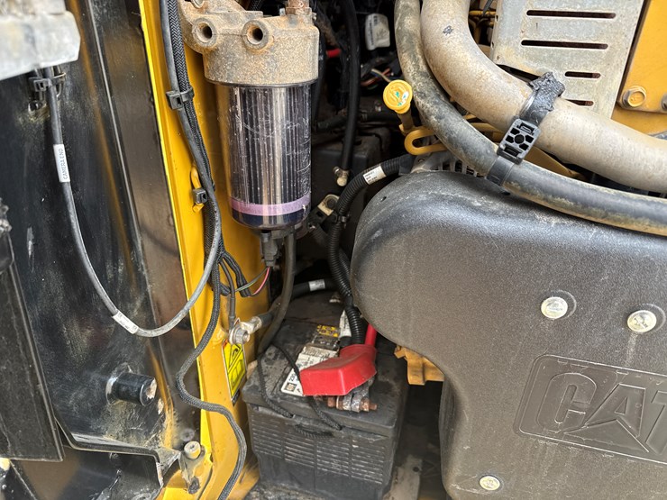 caterpillar-259d-image-32