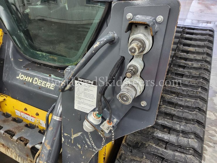 2019-deere-325g-image-30