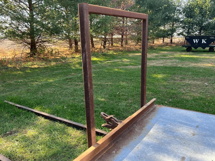 set-of-3-flat-cars-image-68