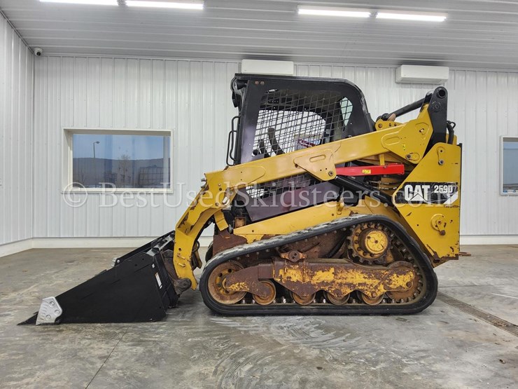 2014-caterpillar-259d-image-2