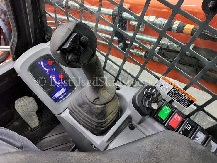 2022-kubota-svl65-2-image-27