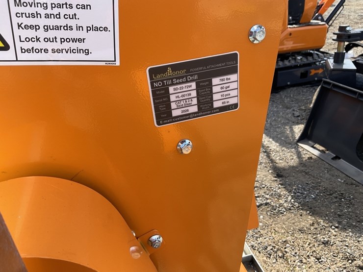 2026-caterpillar-12-image-4