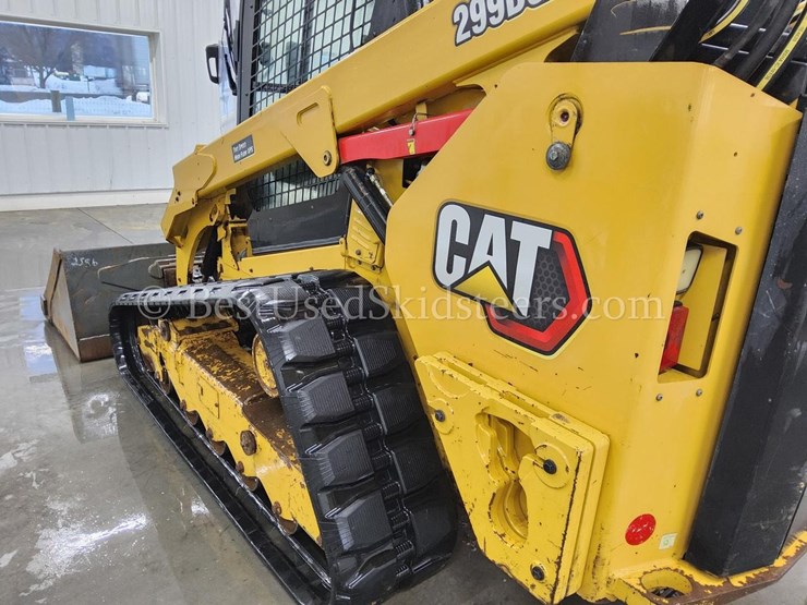 2020-caterpillar-299d3-image-14
