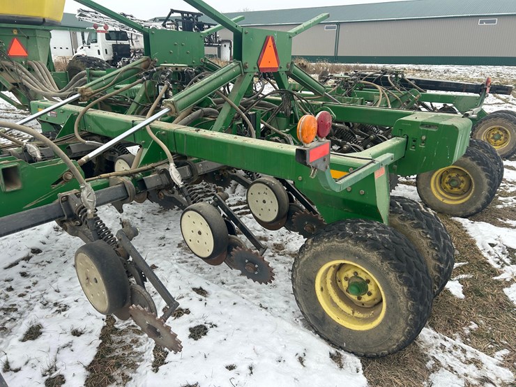 john-deere-1900-image-35