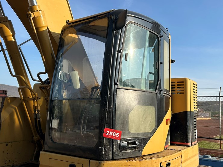 2004-caterpillar-321c-image-50