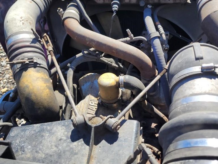 1993-peterbilt-377-image-23