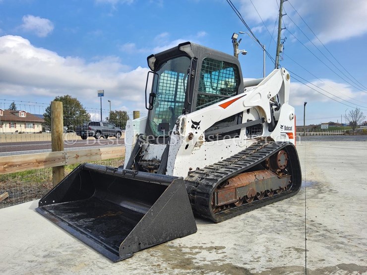 2017-bobcat-t770-image-1