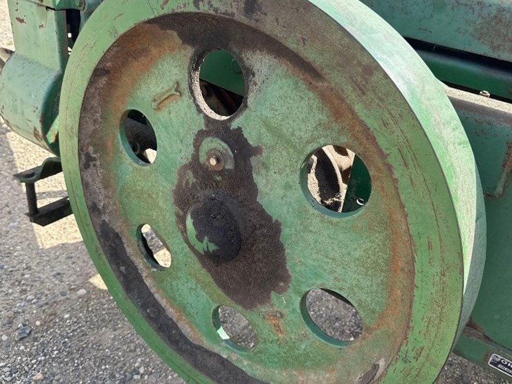 john-deere-24-image-10