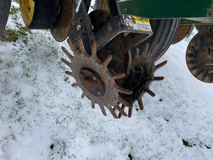 john-deere-7000-image-44