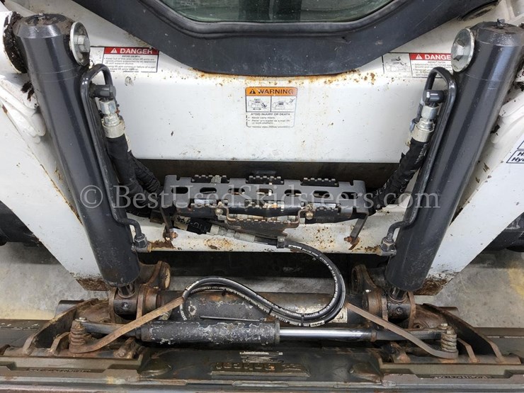 2022-bobcat-t770-image-22