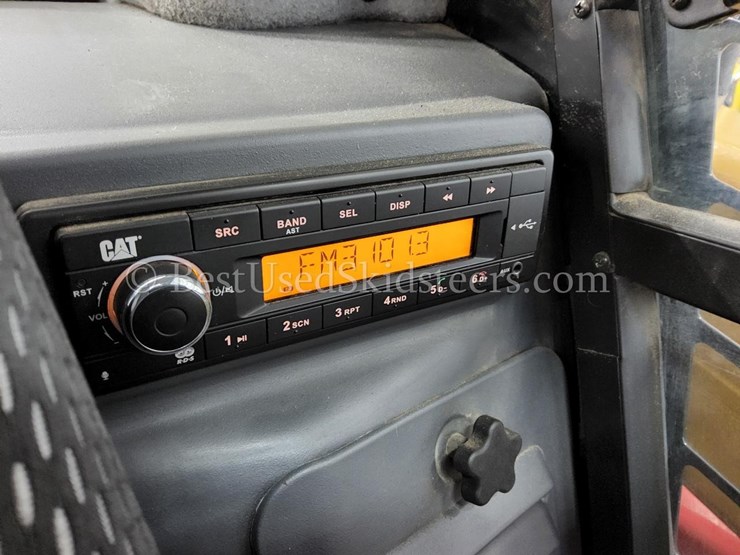 2024-caterpillar-259d3-image-12