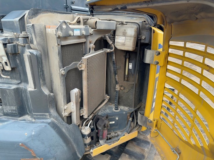 2014-komatsu-pc45mr-3-image-26