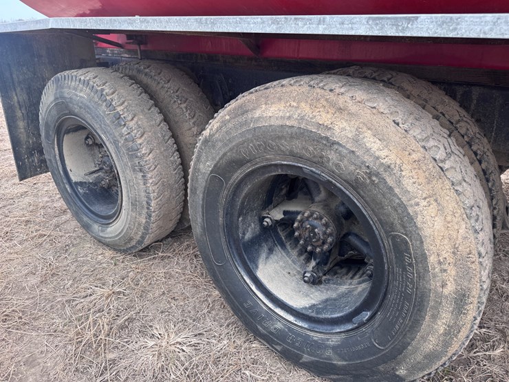 chevrolet-c65-image-11