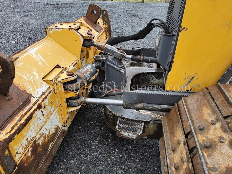 2017-deere-650k-image-15