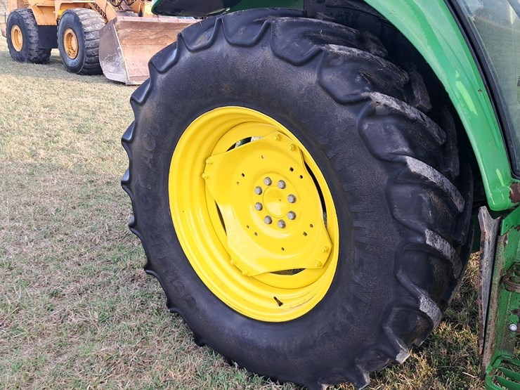 2010-john-deere-6230-image-40