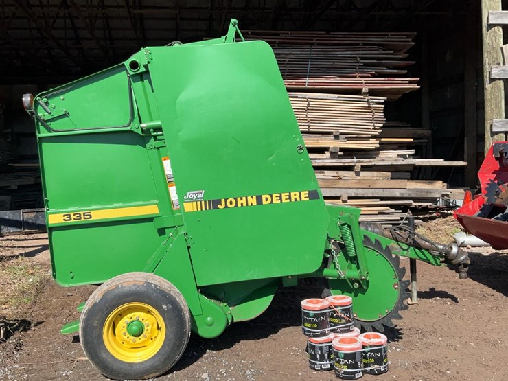 john-deere-335-image-7