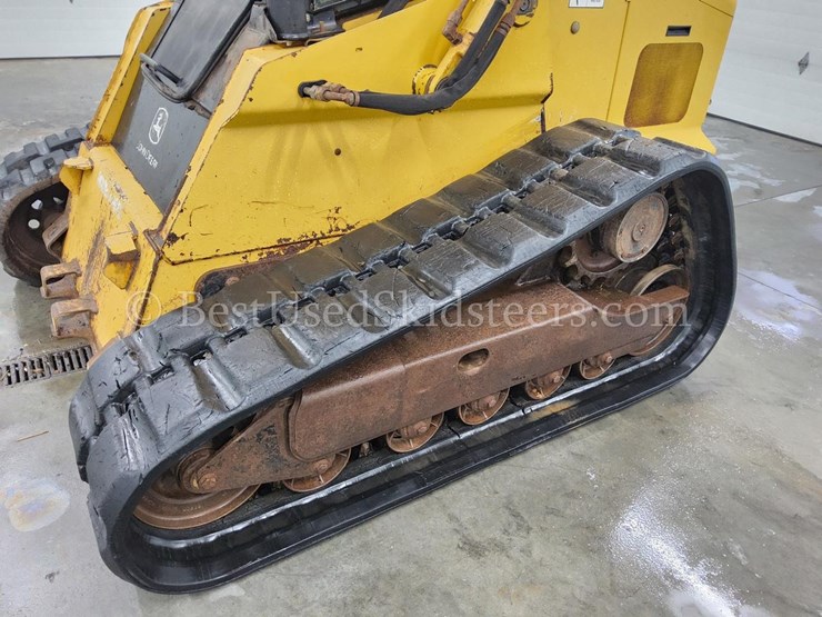deere-ct332-image-12