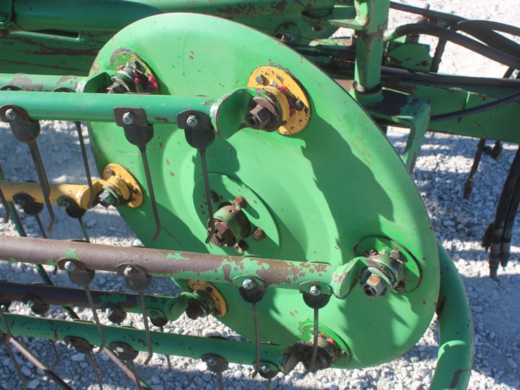 john-deere-700-image-24