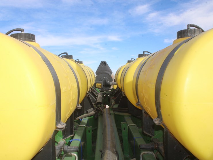 john-deere-7200-image-55