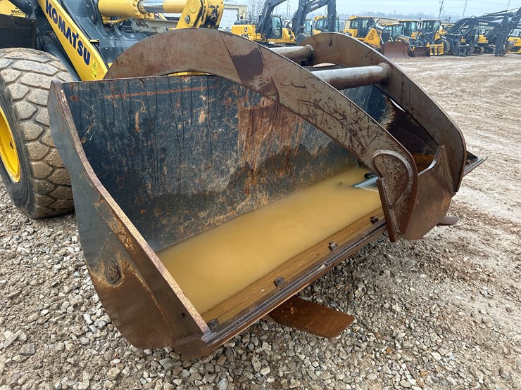 2016-komatsu-wa270-7-image-10