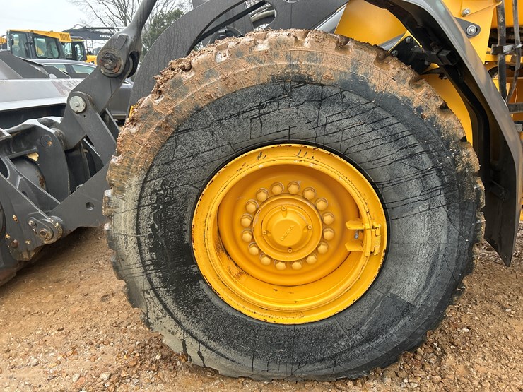 2019-volvo-l90h-image-75