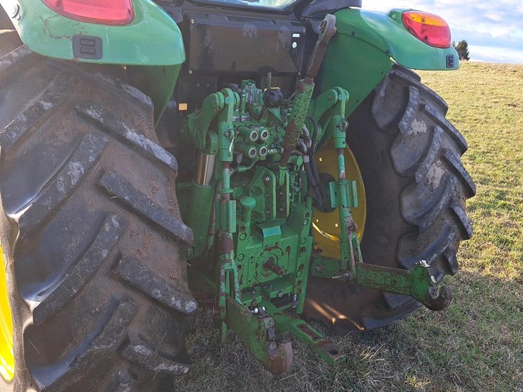 2010-john-deere-6230-image-24