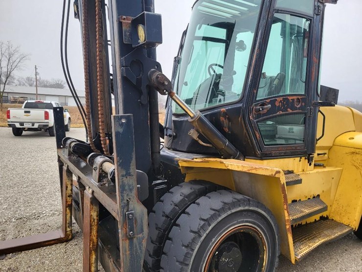 2012-yale-forklift-image-13