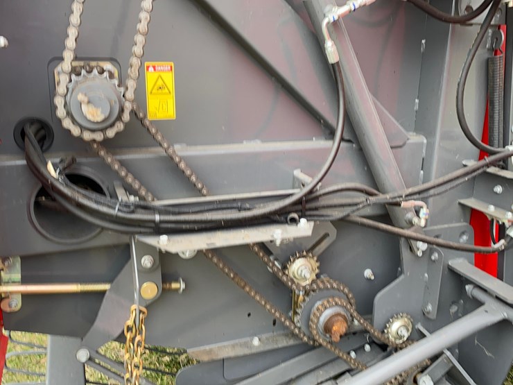 2024-massey-ferguson-1745d-image-41