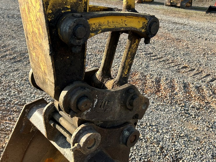 2017-komatsu-pc88mr-10-image-13